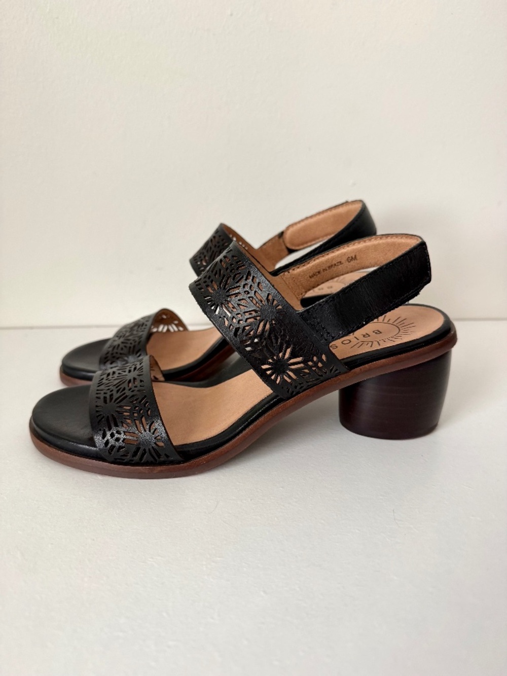 Brioso Paloma Black Leather Laser Cut Slingback Sandals Block Heel | Size 6